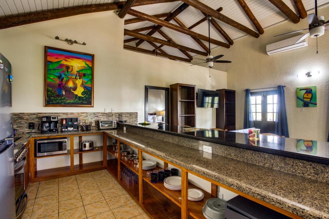 Mariposa Belize Beach Resort Placencia Εξωτερικό φωτογραφία