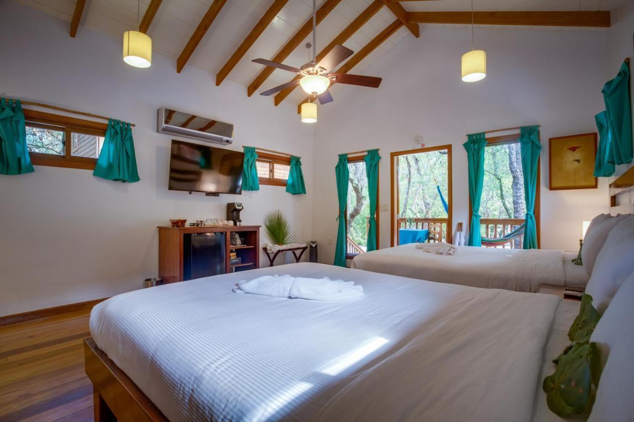 Mariposa Belize Beach Resort Placencia Εξωτερικό φωτογραφία